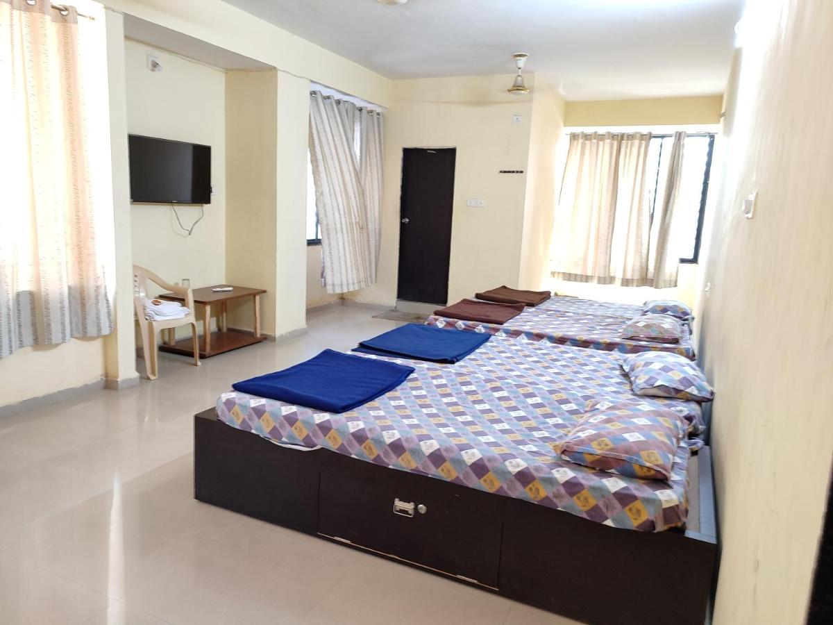 Hotel Vraj Rajpipla Экстерьер фото